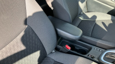 Toyota Yaris 1.5 Hybrid Design 5dr CVT [Nav] Hybrid Hatchback